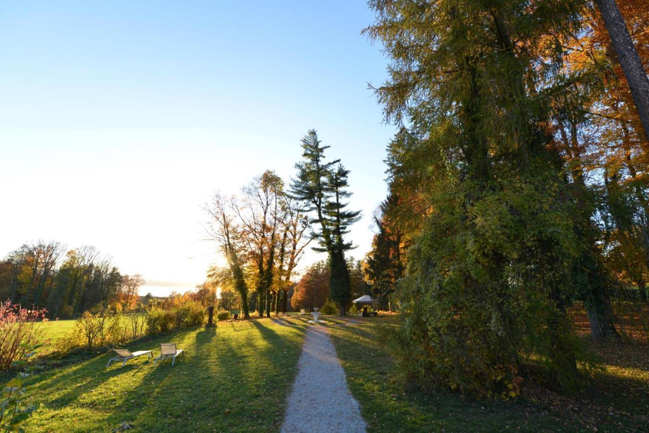 Biohotel Schlossgut Oberambach Exteriör bild