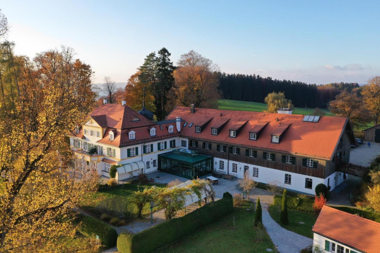 Biohotel Schlossgut Oberambach Exteriör bild