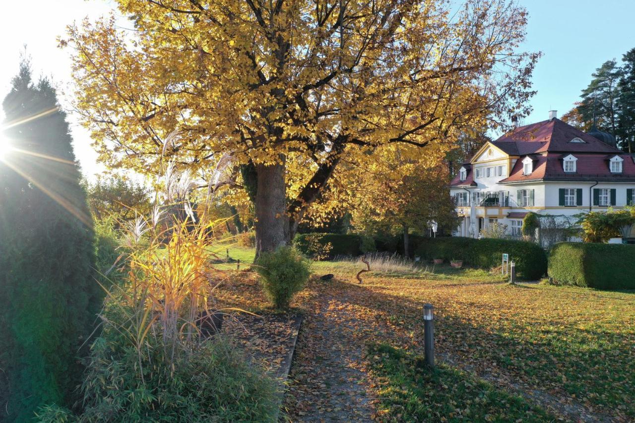 Biohotel Schlossgut Oberambach Exteriör bild