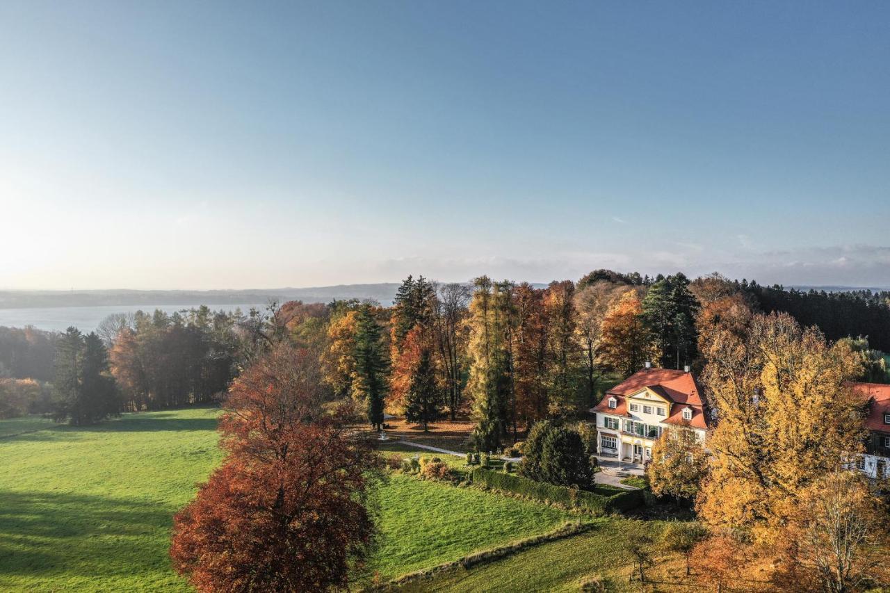Biohotel Schlossgut Oberambach Exteriör bild